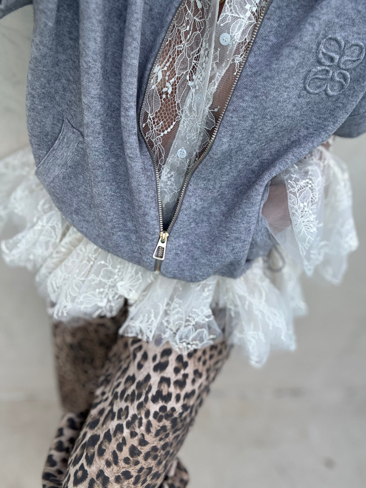 Lace Me | camisa folhos