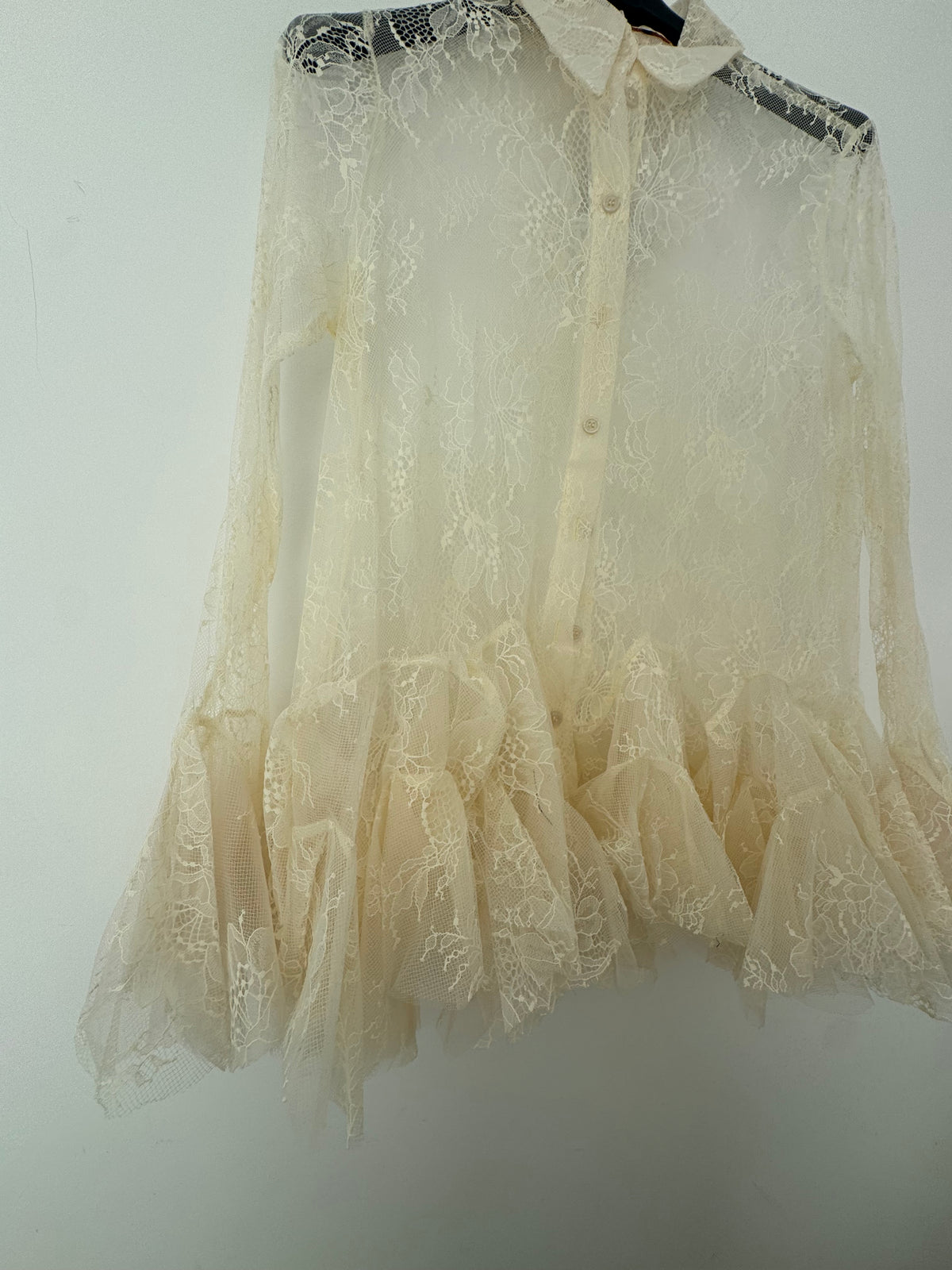 Lace Me | camisa folhos