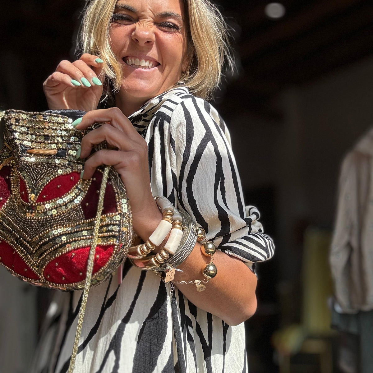 Bolas gold  | pulseira