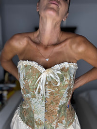 Nude folhos |  top corpete