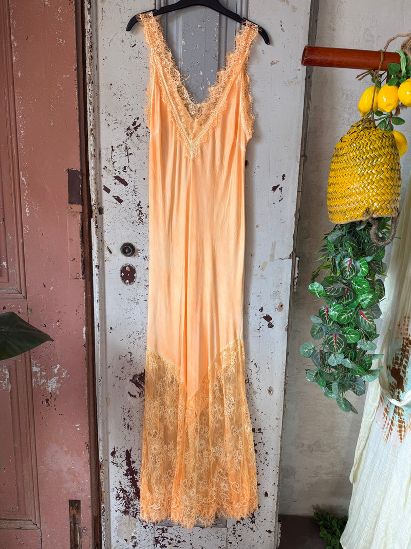 Beauty Lace | Vestido