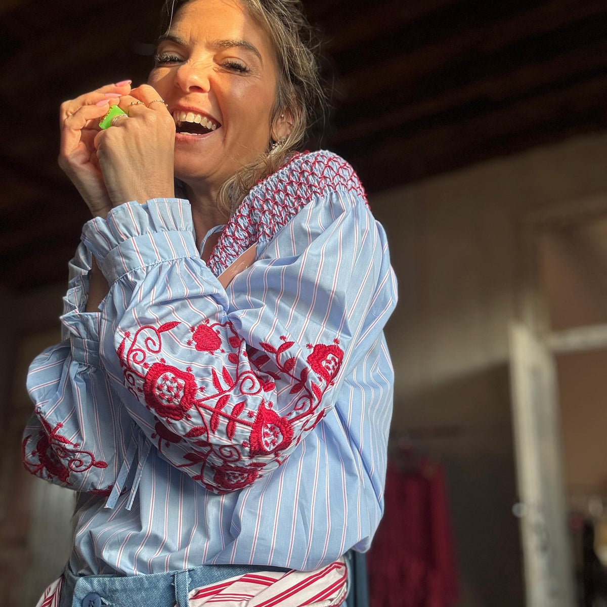 Red flowers  | camisa