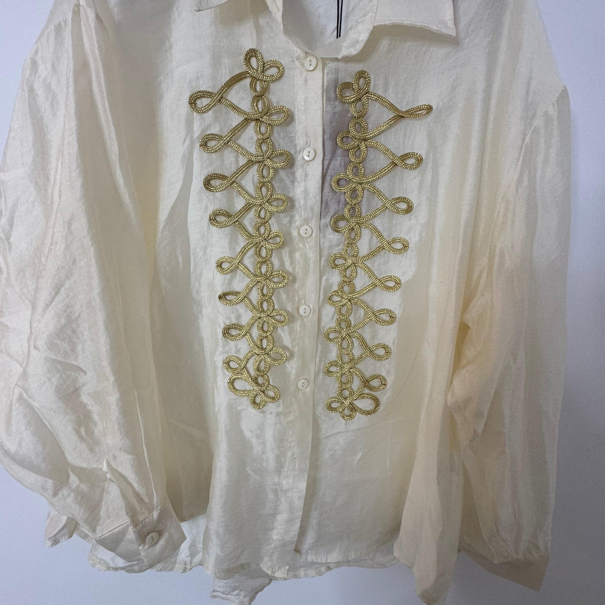 Liocell Bordado Dourado | camisa