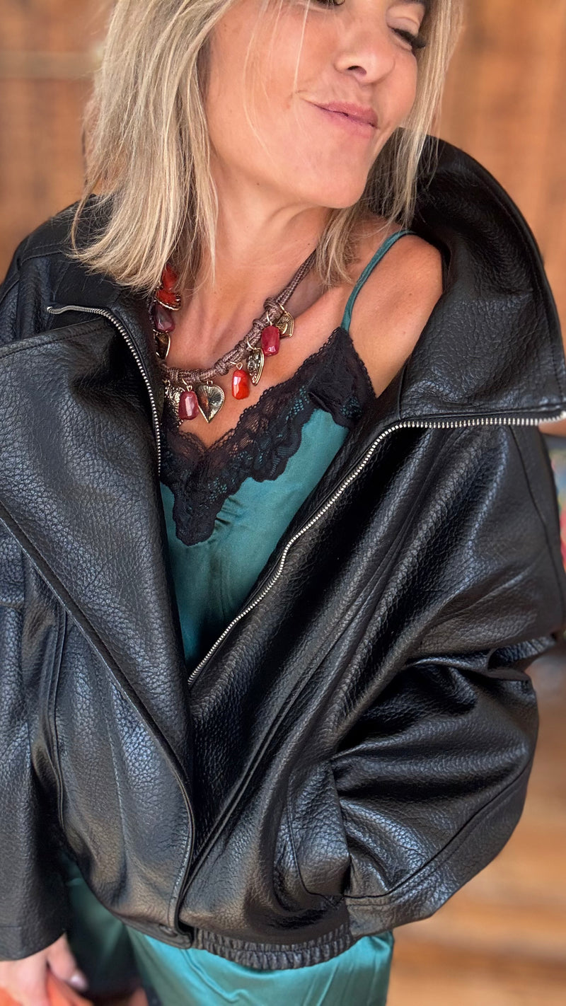 All In black | Casaco Bomber