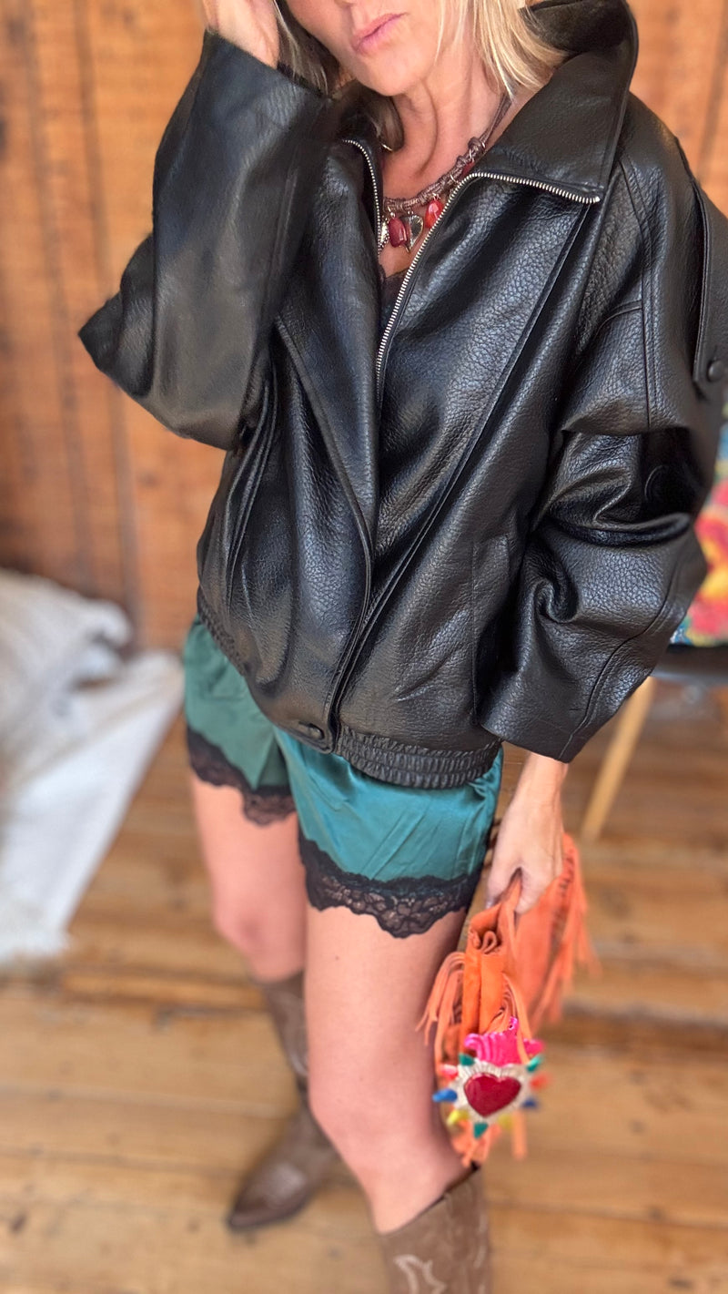 All In black | Casaco Bomber