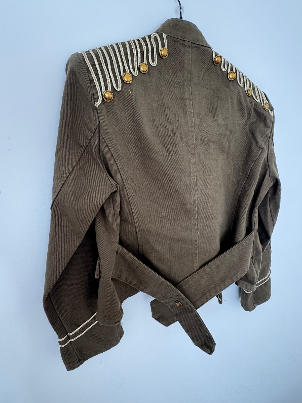 Chapter | casaco militar