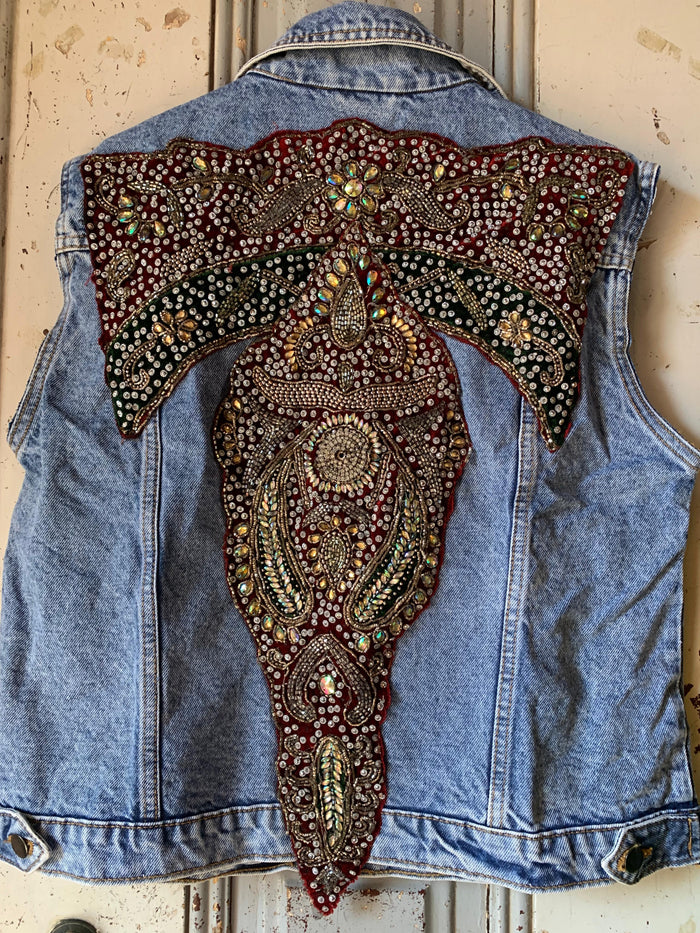 Hindu 11 | Colete