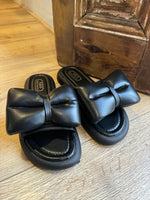 Laço negro  | sandalias
