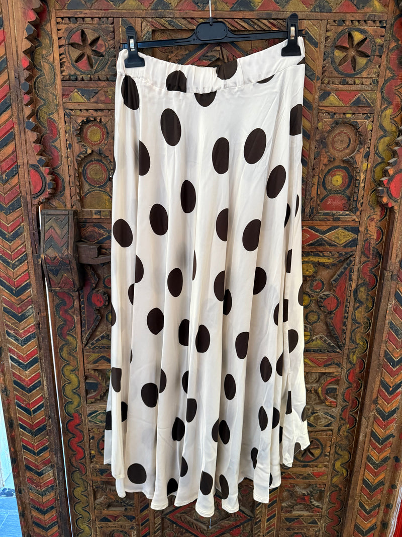 Moon Dots | Saia