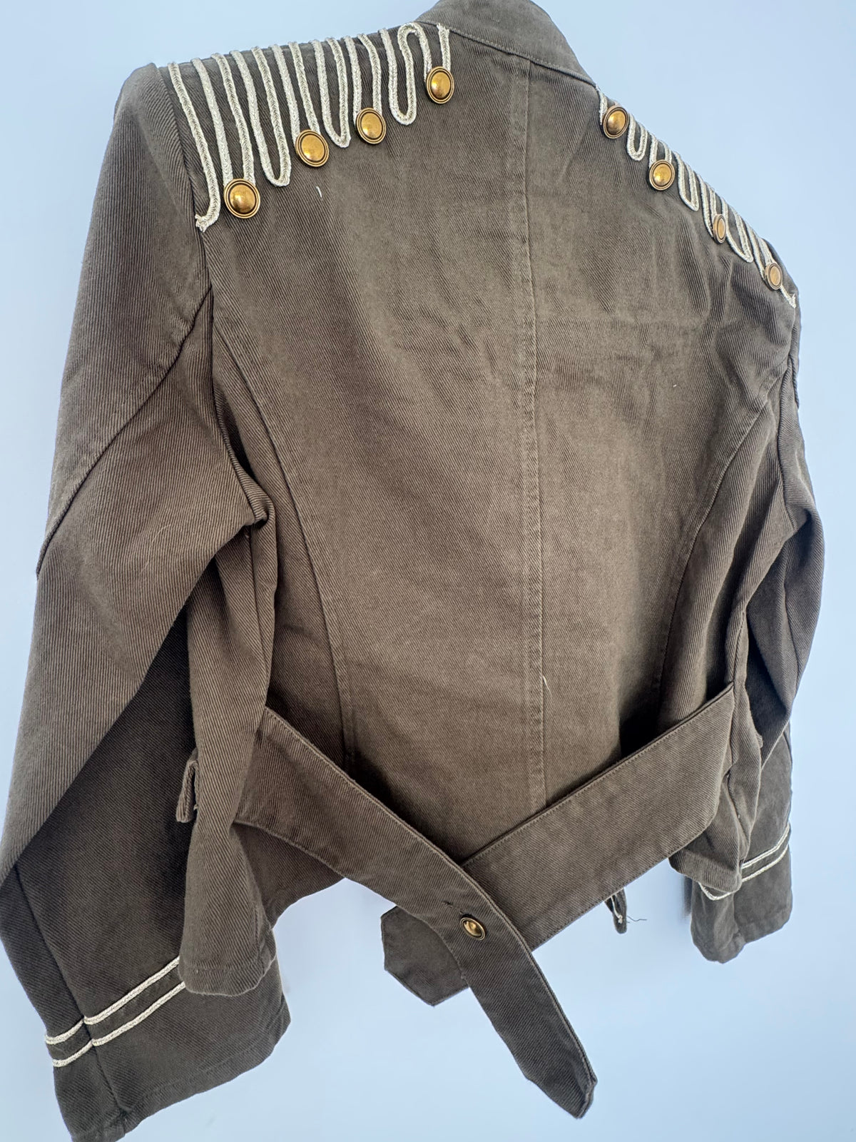 Chapter | casaco militar