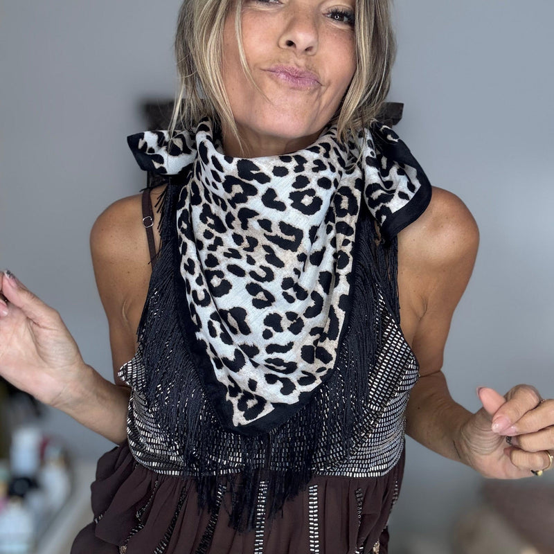 Pañuelo Leopardo | lenço franjas