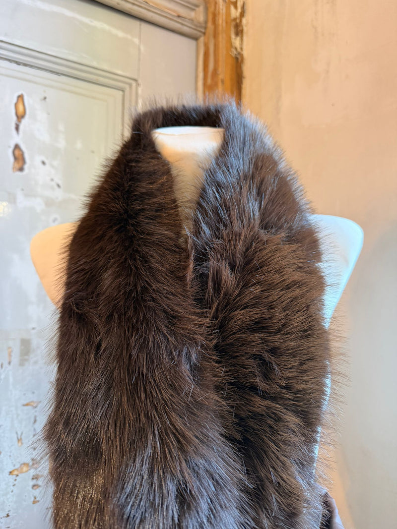 TE mostra | estola pelo