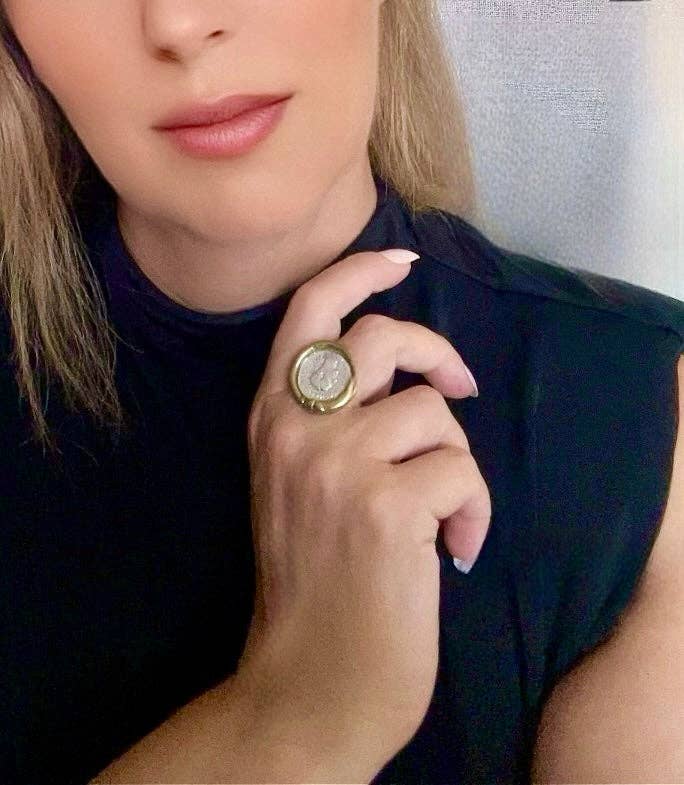 Anel moeda mix vintage dourado-latão e prata banhado 10µ